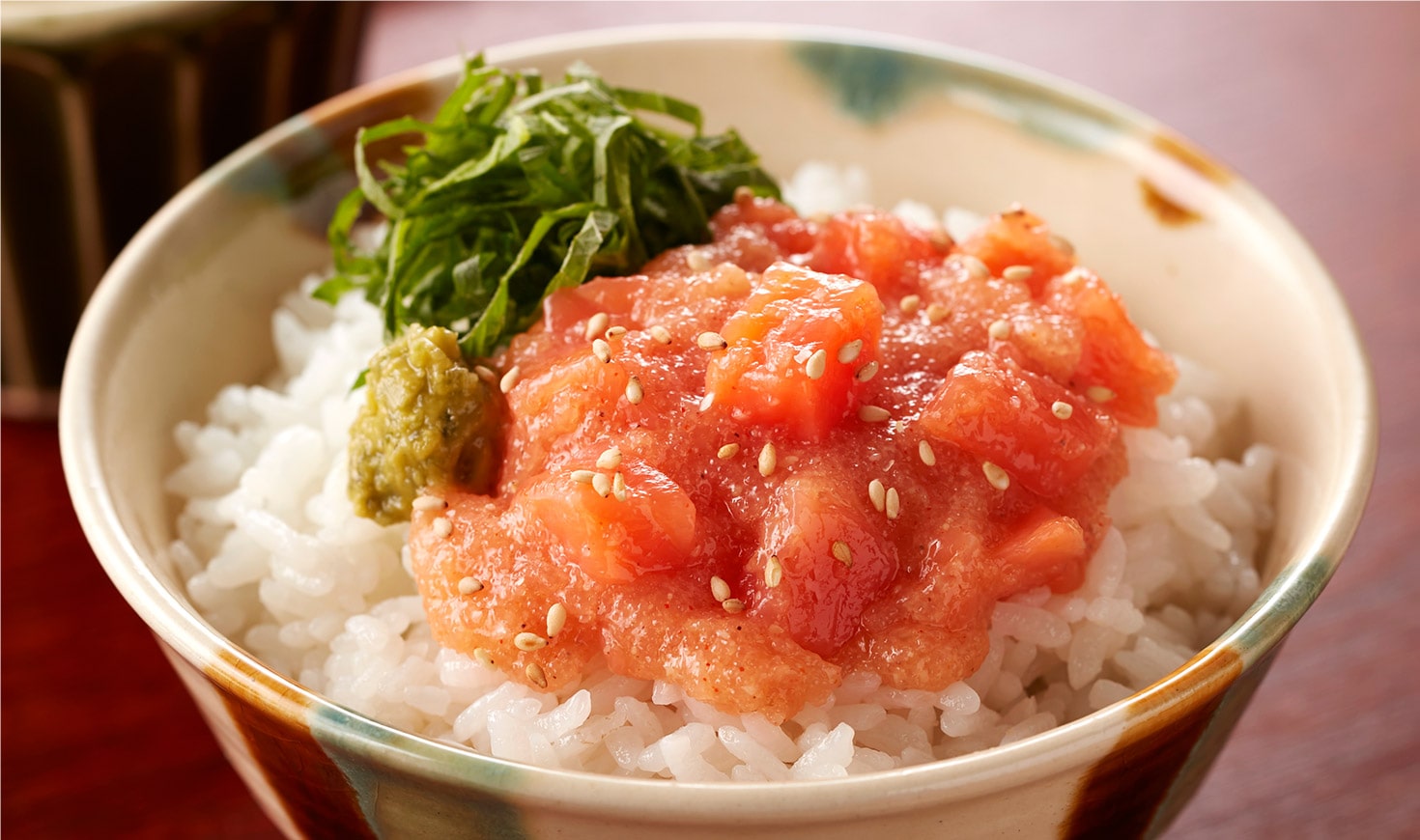 サーモン明太子のごま漬け丼